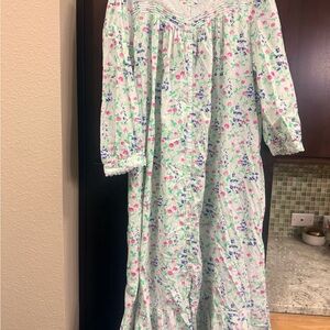 Eileen West Long Sleeve Floral Dress - White and Pink